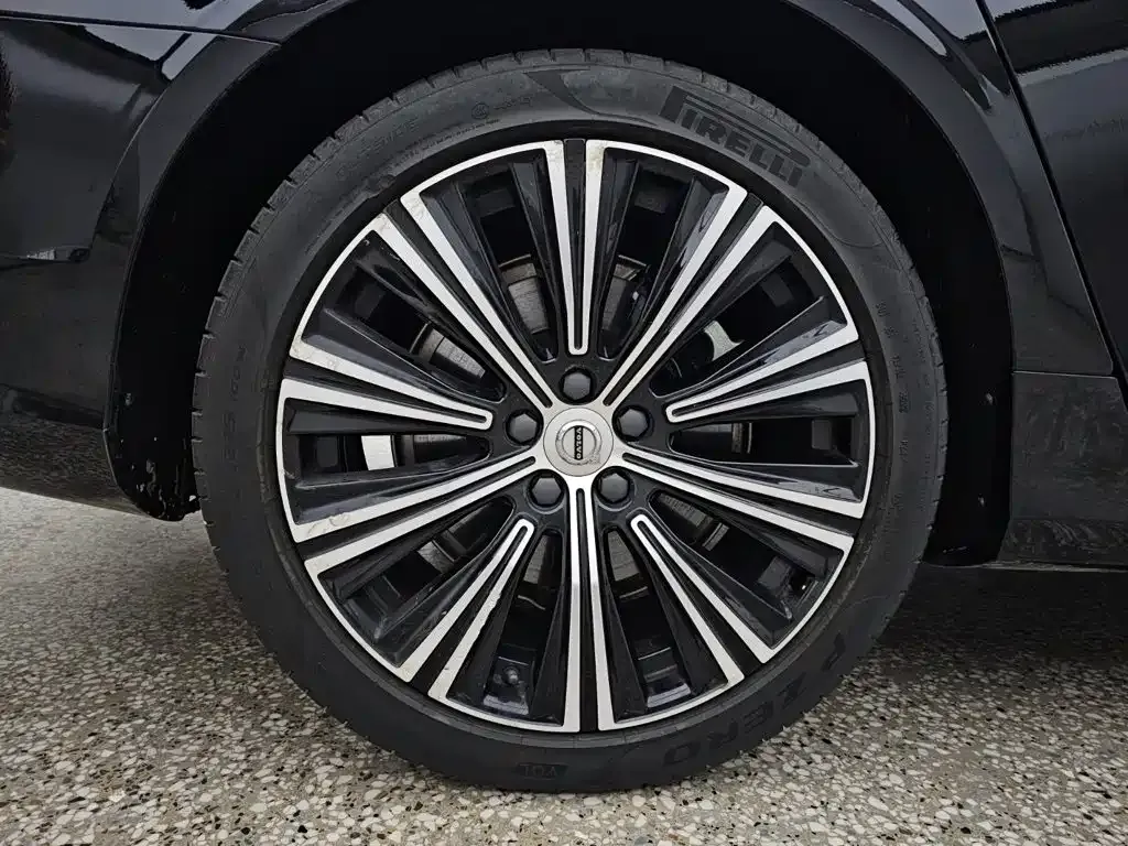 Volvo S90 — фото 10