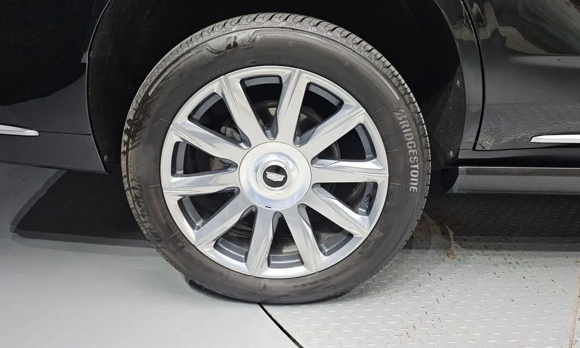 Cadillac Escalade 2022 из KR, фото 2