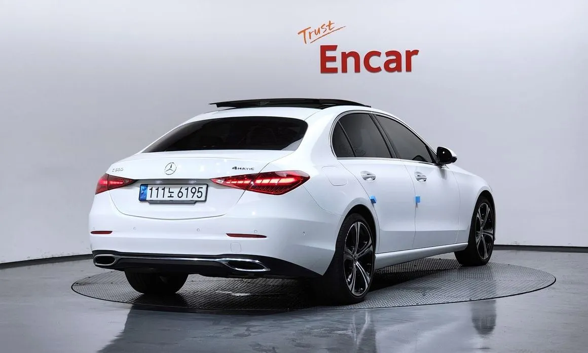 Mercedes-Benz C-Class 2023 из KR, фото 2