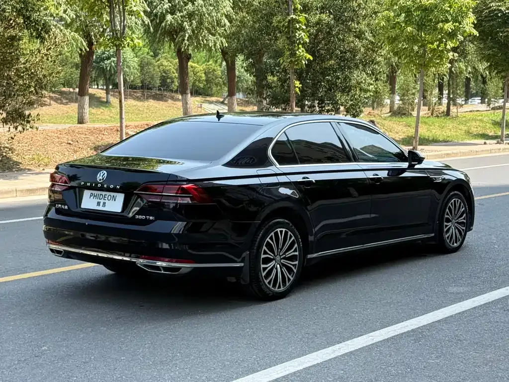 Volkswagen Phideon — фото 5