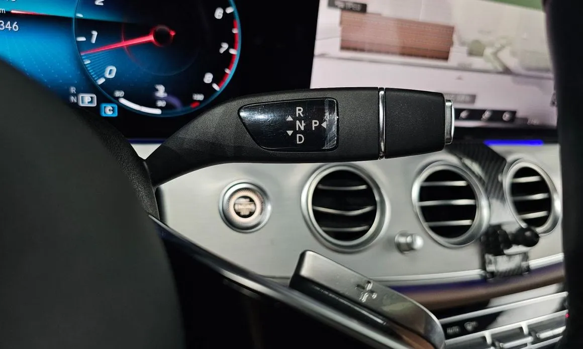 Mercedes-Benz E-Class 2021 из KR, фото 5