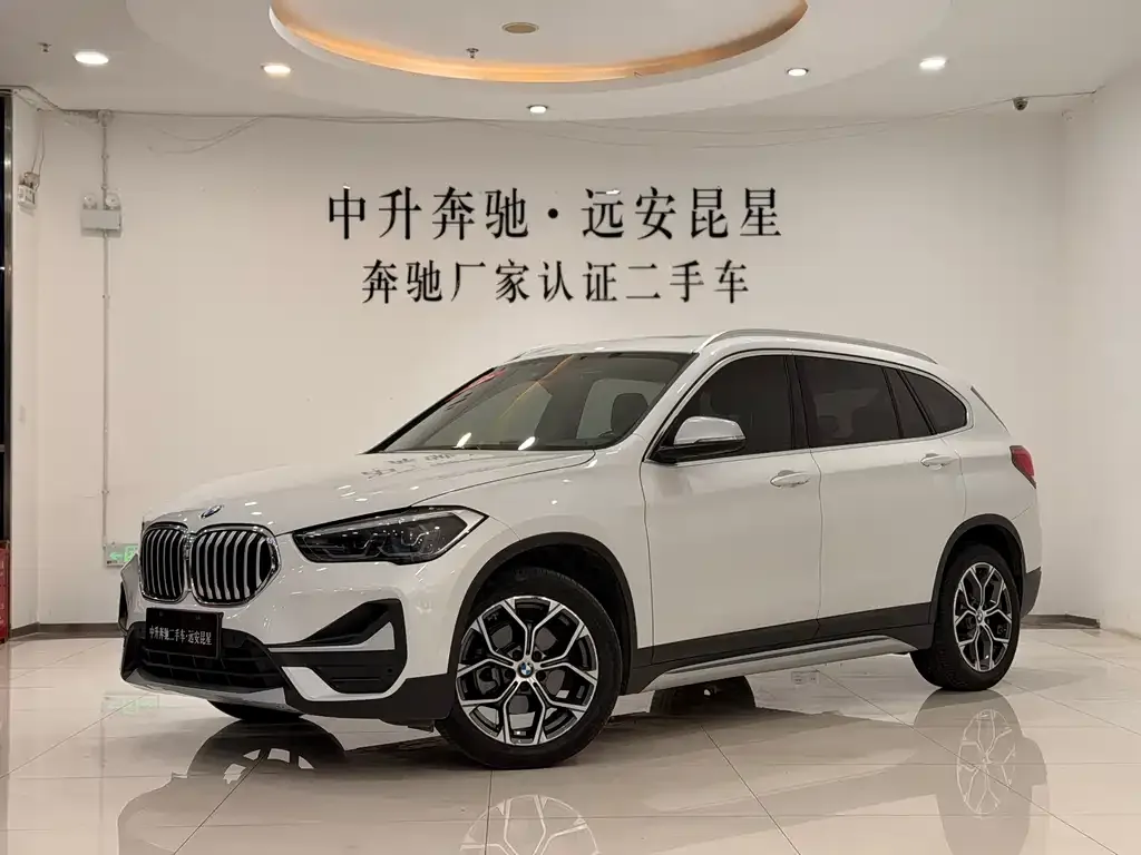 BMW X1 — фото 1