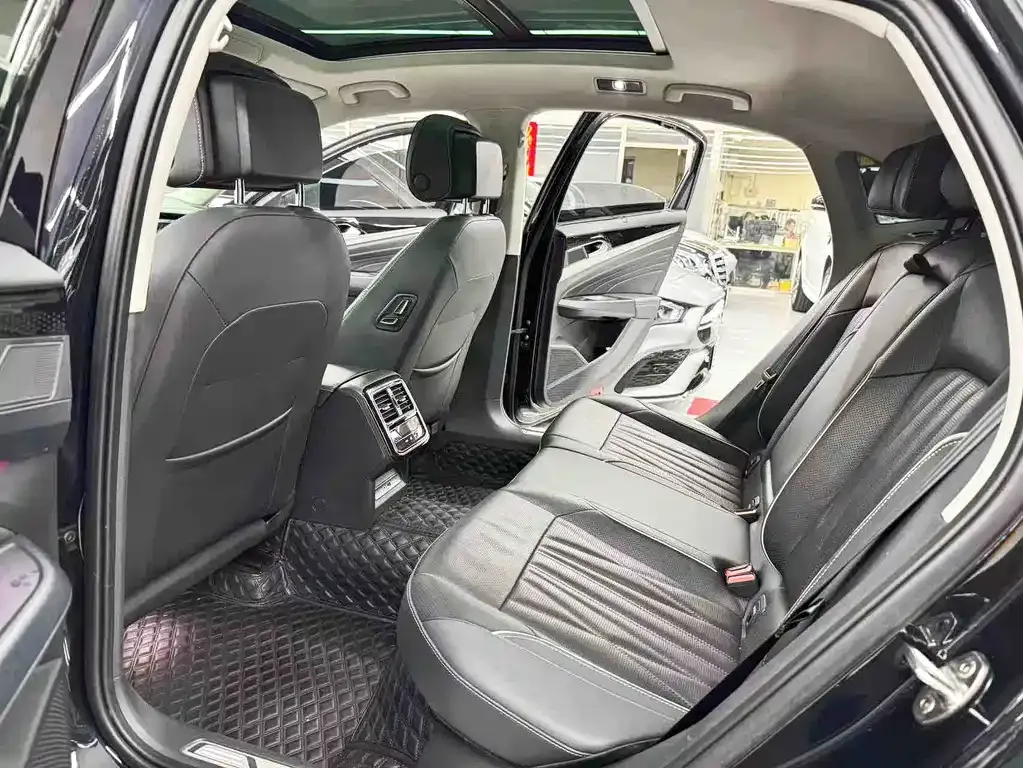 Volkswagen Passat — фото 10