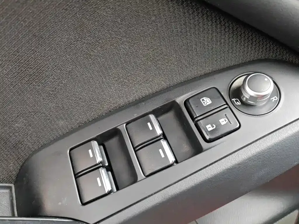 Mazda CX-4 — фото 10