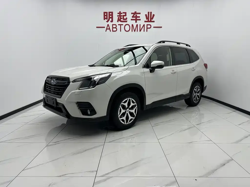 Subaru Forester — фото 1