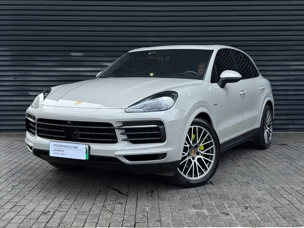 Porsche Cayenne Hybrid — фото 1