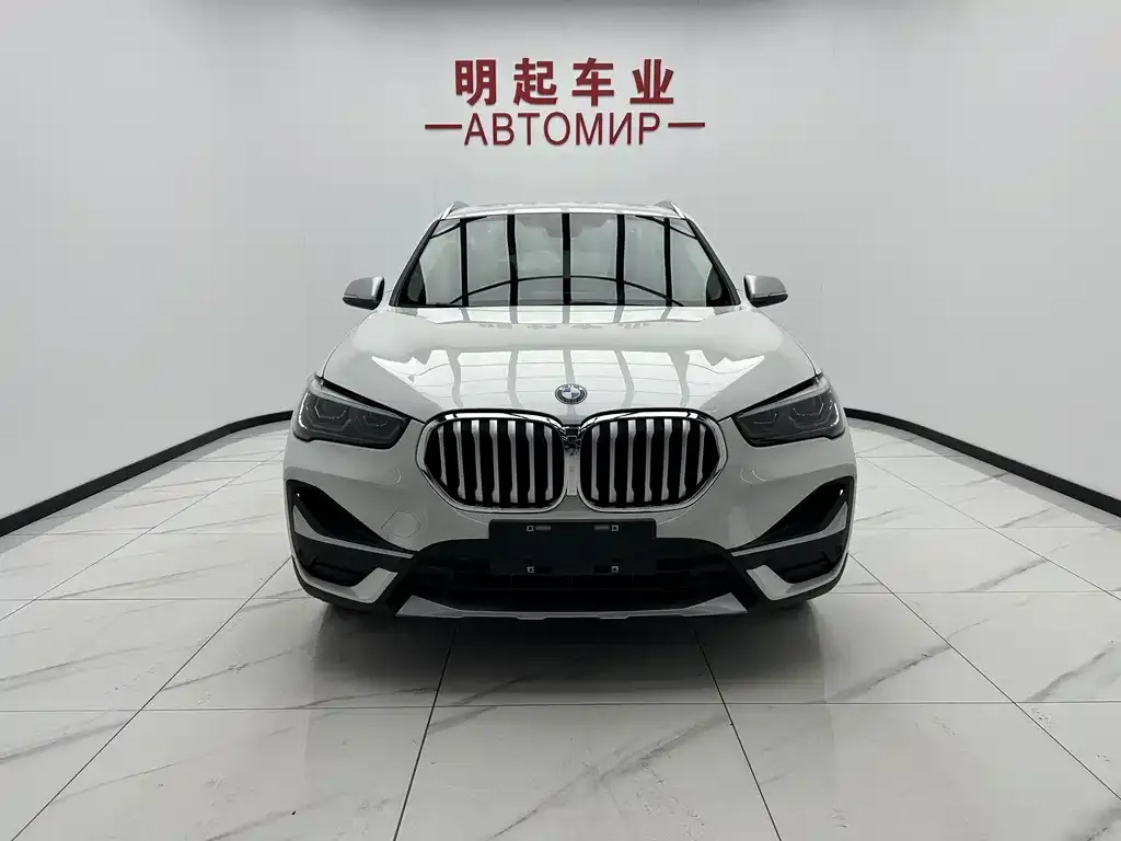 BMW X1 — фото 10