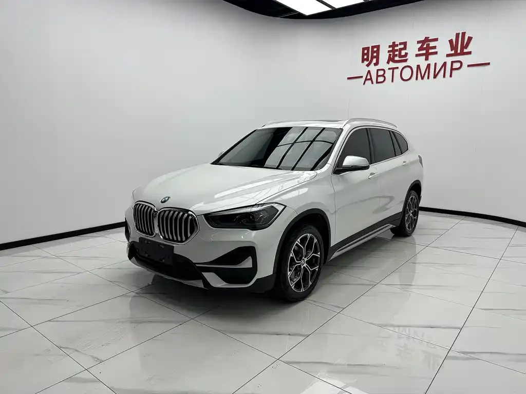 BMW X1 — фото 8