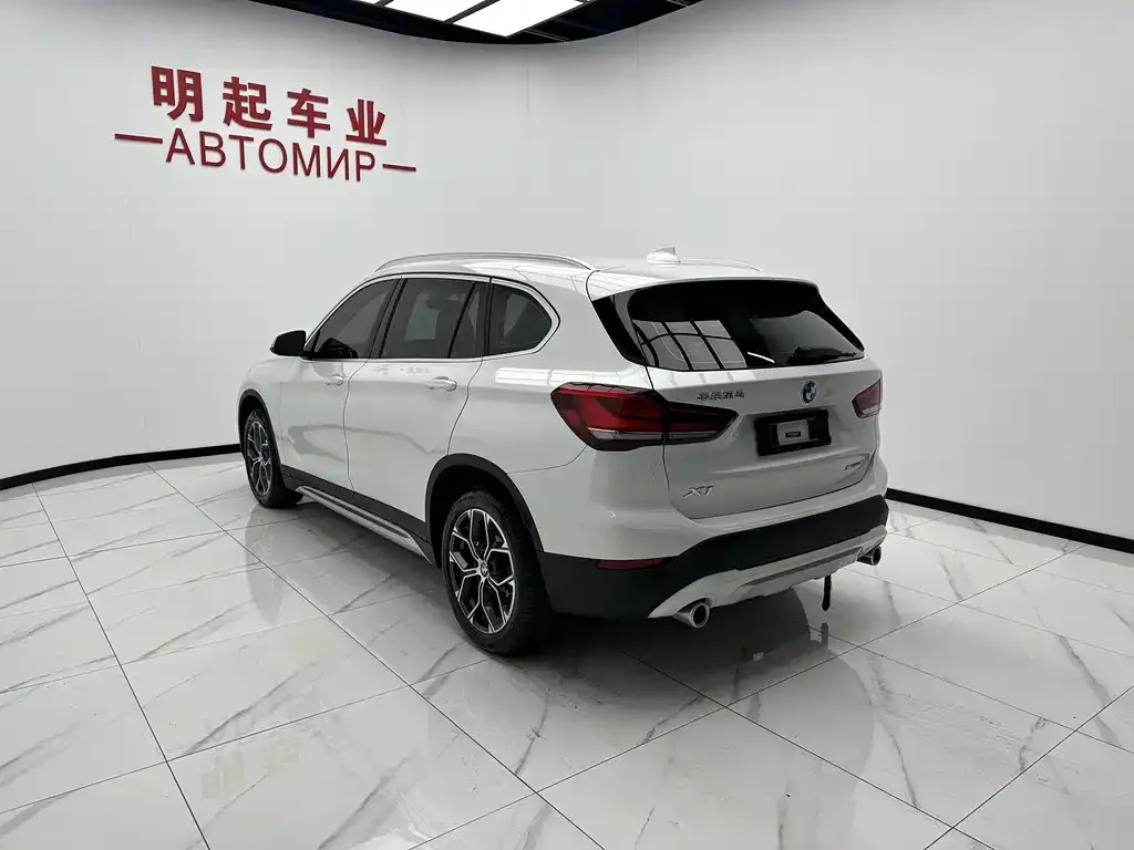 BMW X1 — фото 2