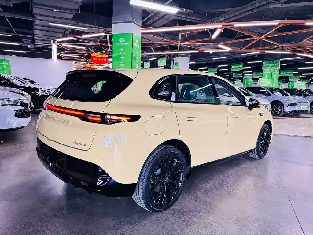 Leapmotor B05 (Lafa 5) — фото 10