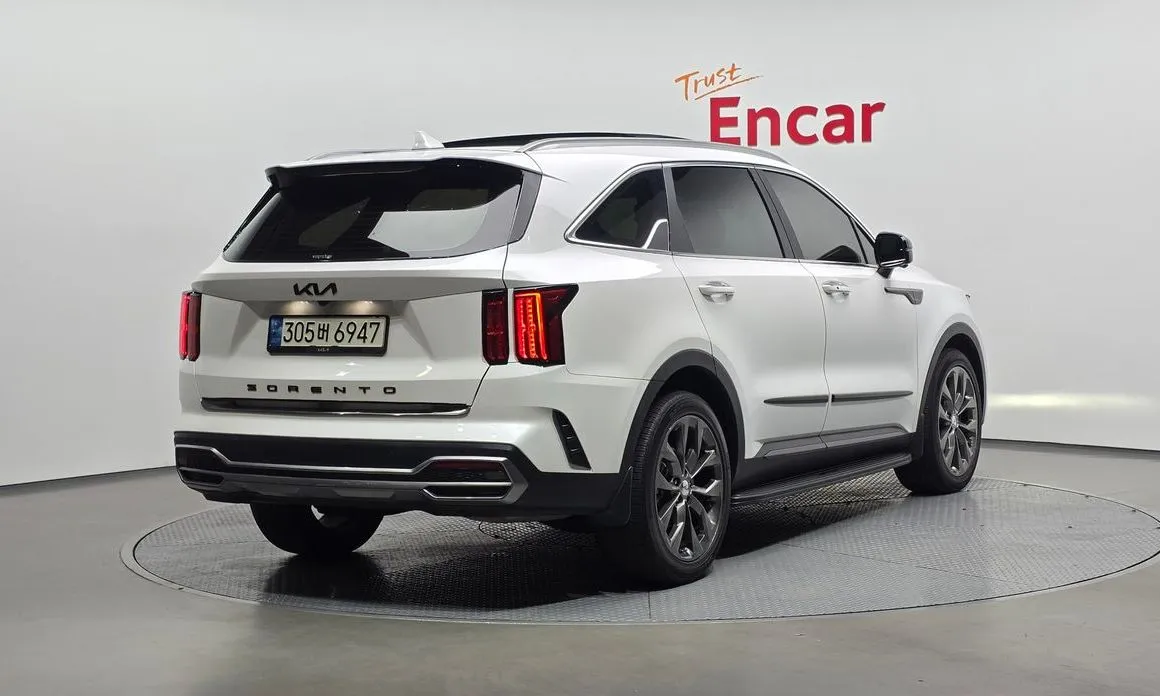 Kia Sorento — фото 10
