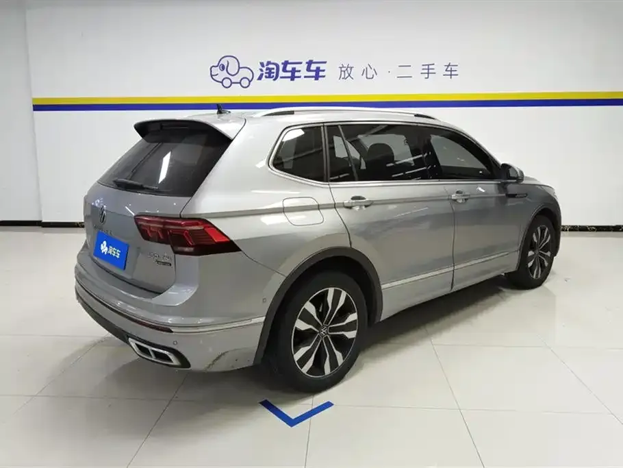 Volkswagen Tiguan L — фото 2