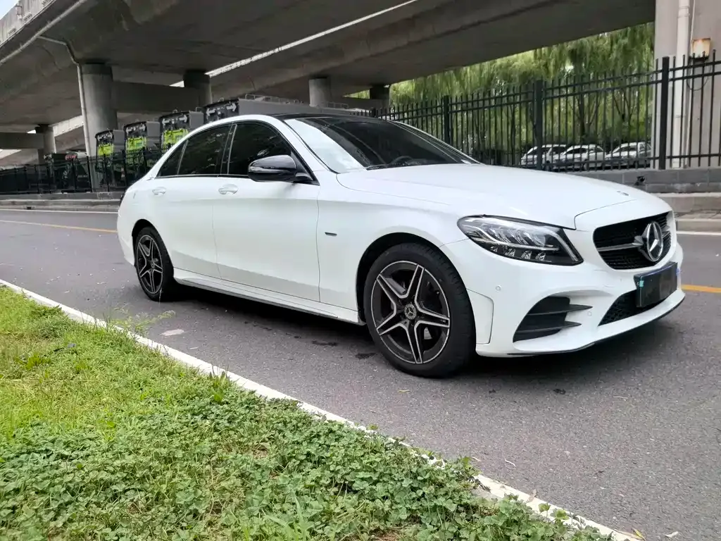 Mercedes-Benz C-Class — фото 6