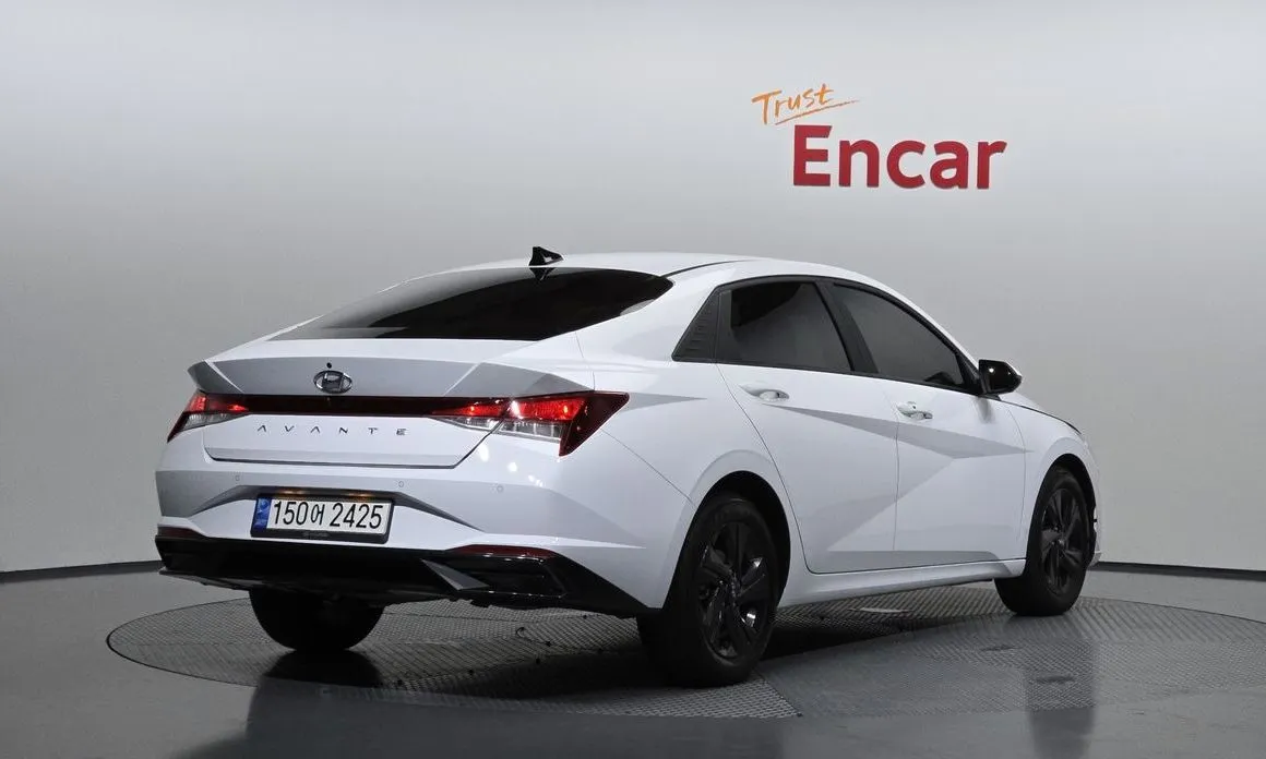 Hyundai AVANTE — фото 4
