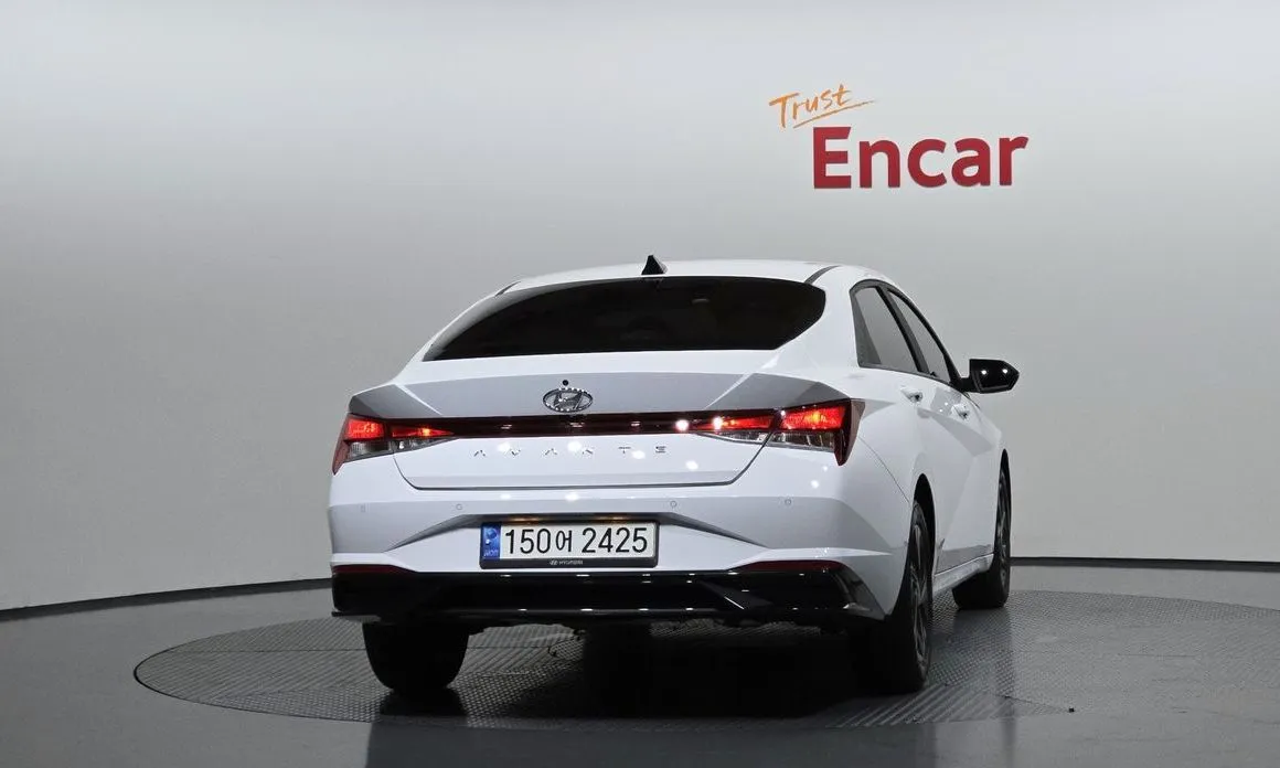 Hyundai AVANTE — фото 2
