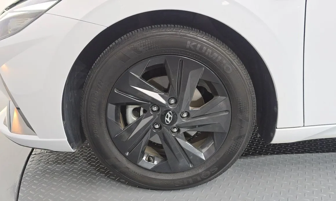 Hyundai AVANTE — фото 7