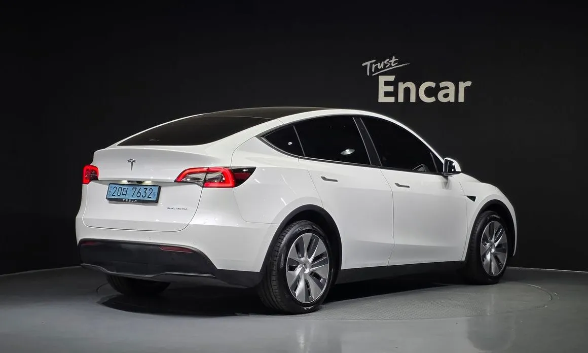 Tesla Model Y — фото 7