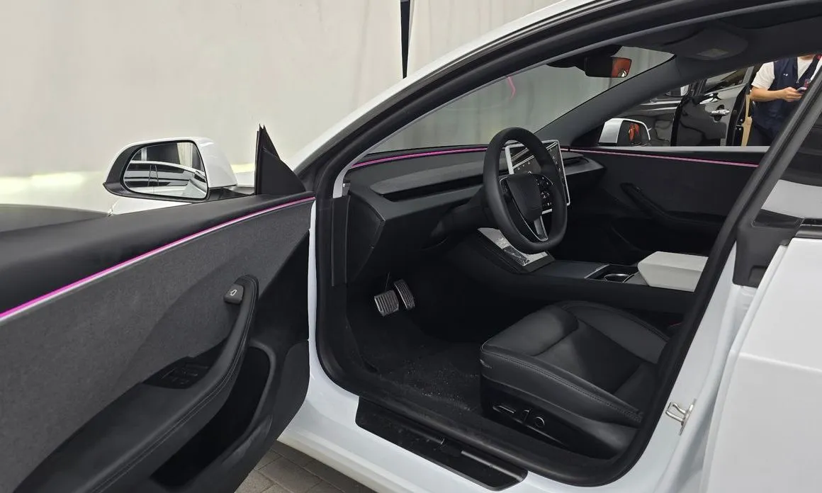 Tesla Model 3 — фото 3