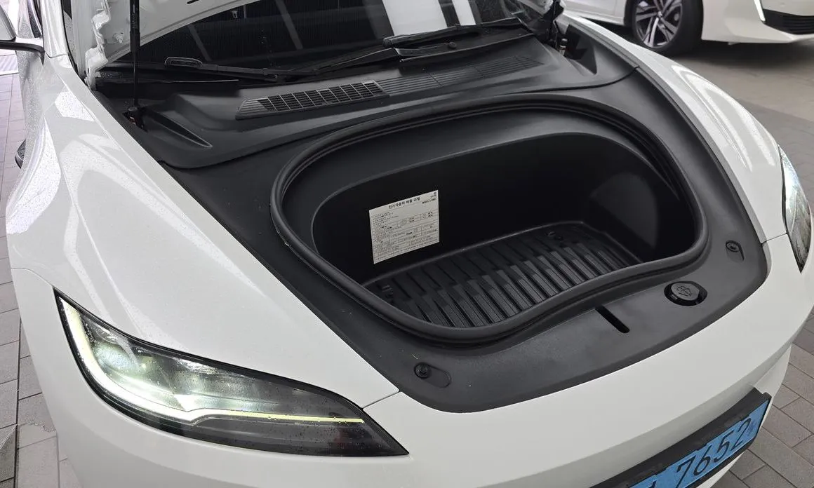 Tesla Model 3 — фото 4