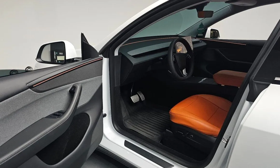 Tesla Model Y — фото 3