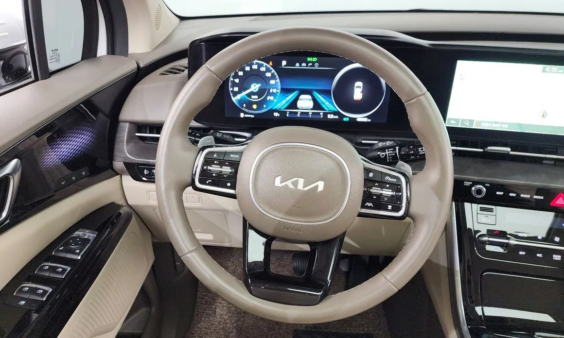 Kia Carnival — фото 10