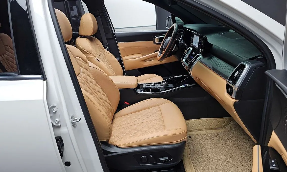 Kia Sorento — фото 6