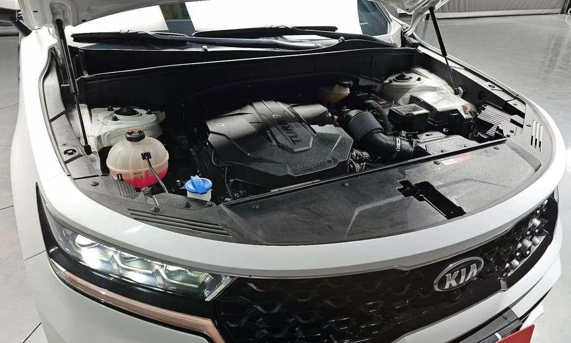 Kia Sorento — фото 7