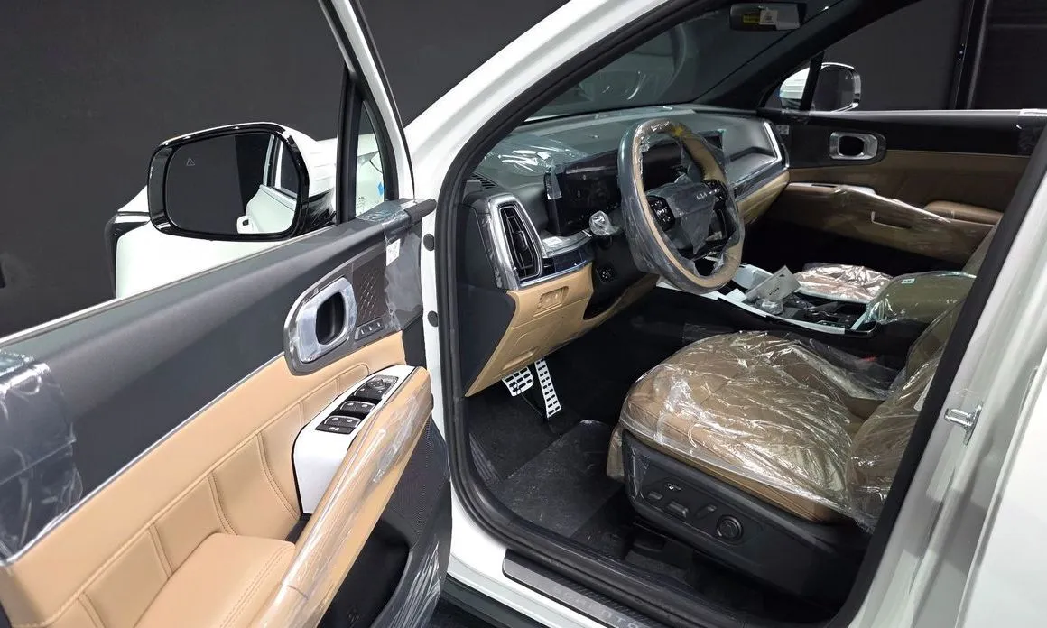 Kia Sorento — фото 7