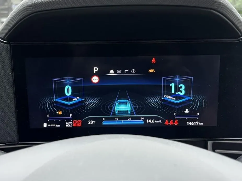 Hyundai AVANTE — фото 3