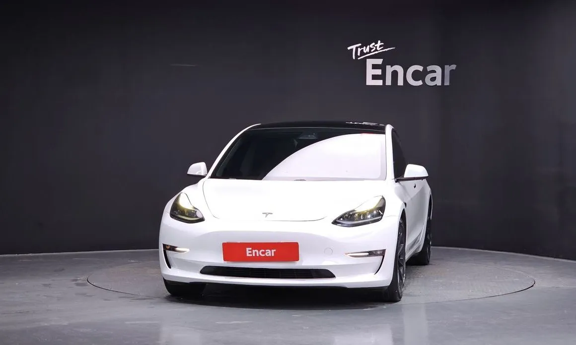 Tesla Model 3 — фото 3