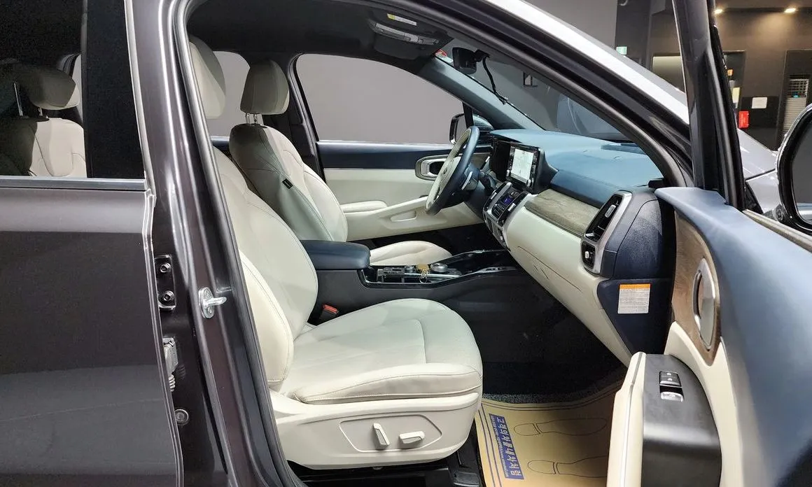 Kia Sorento — фото 7