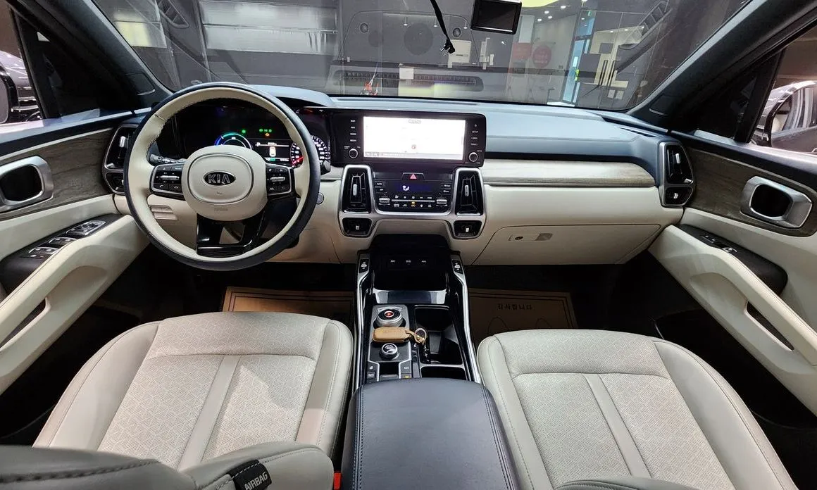 Kia Sorento — фото 4