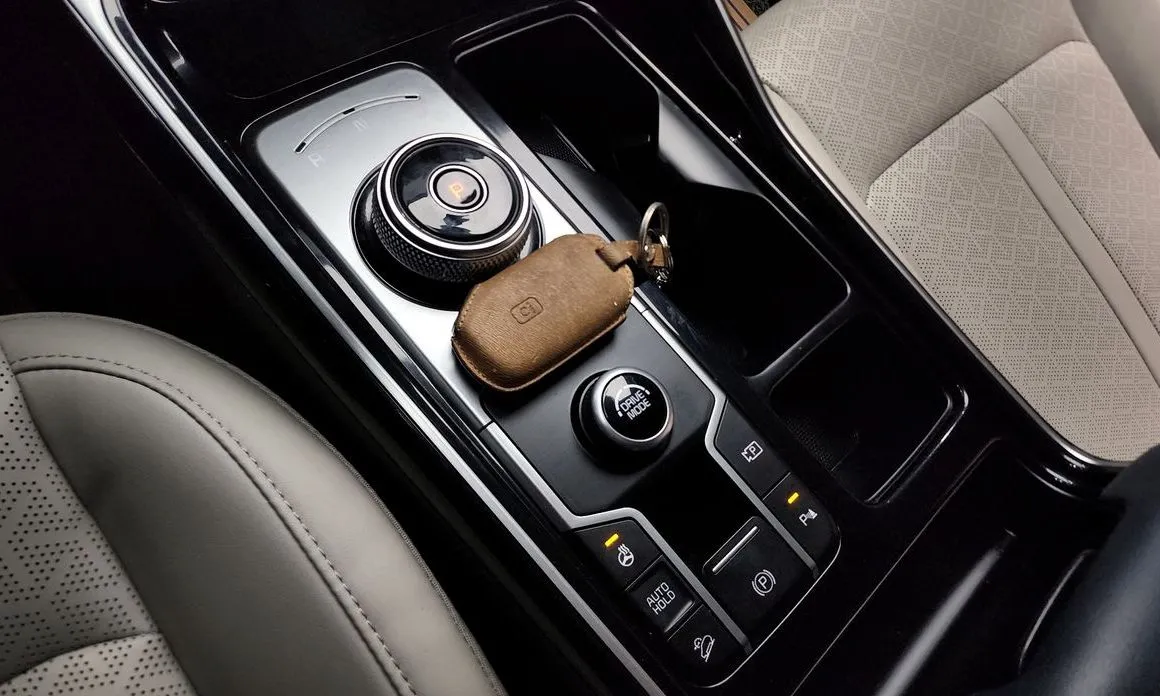 Kia Sorento — фото 10