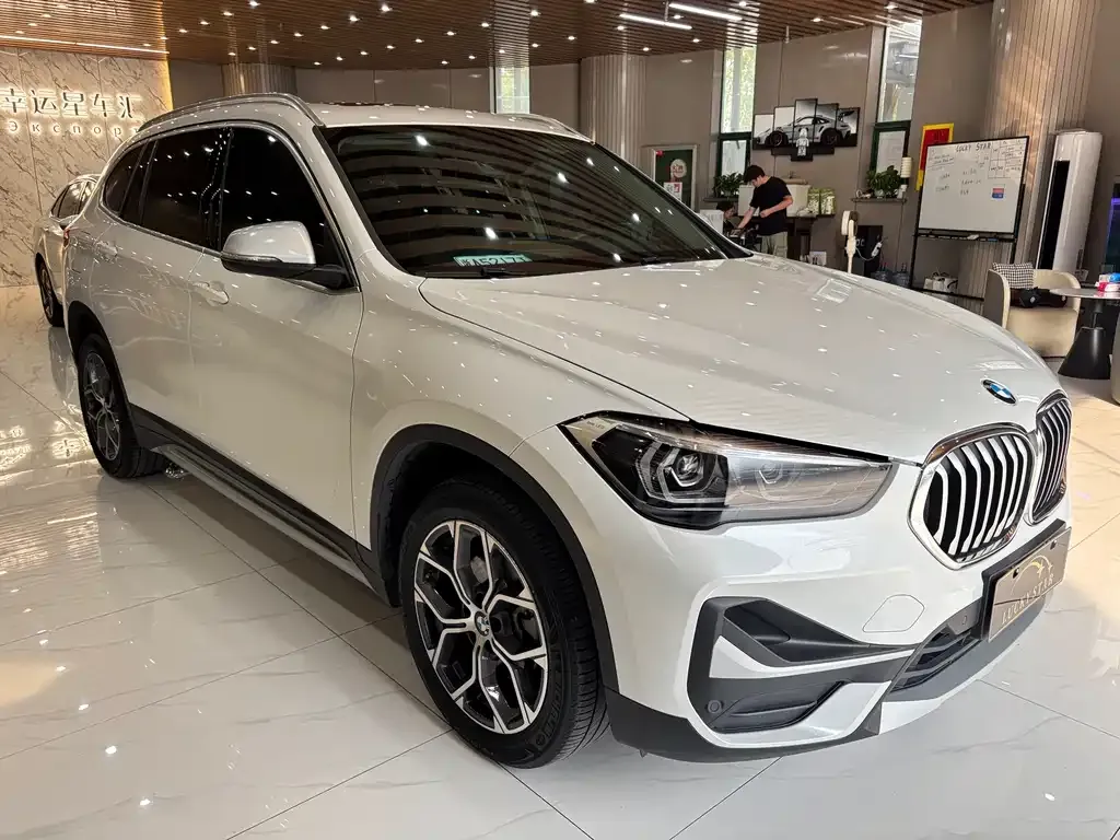 BMW X1 — фото 2