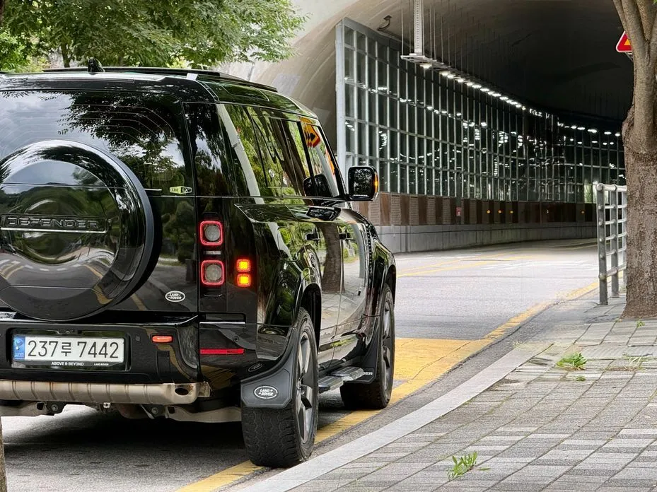 Land Rover Defender — фото 4