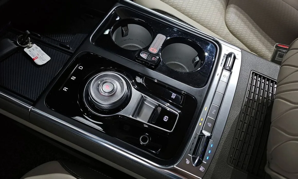 Kia Carnival — фото 2