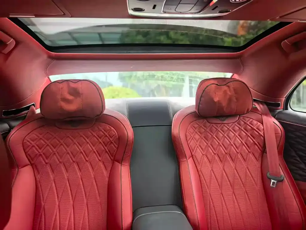 Bentley Flying Spur — фото 2