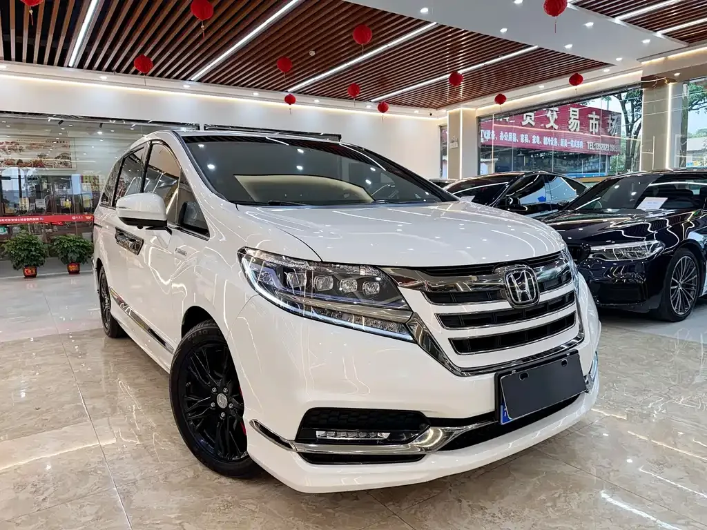 Honda Elysion — фото 10
