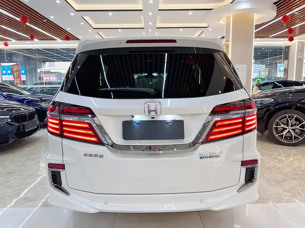 Honda Elysion — фото 8