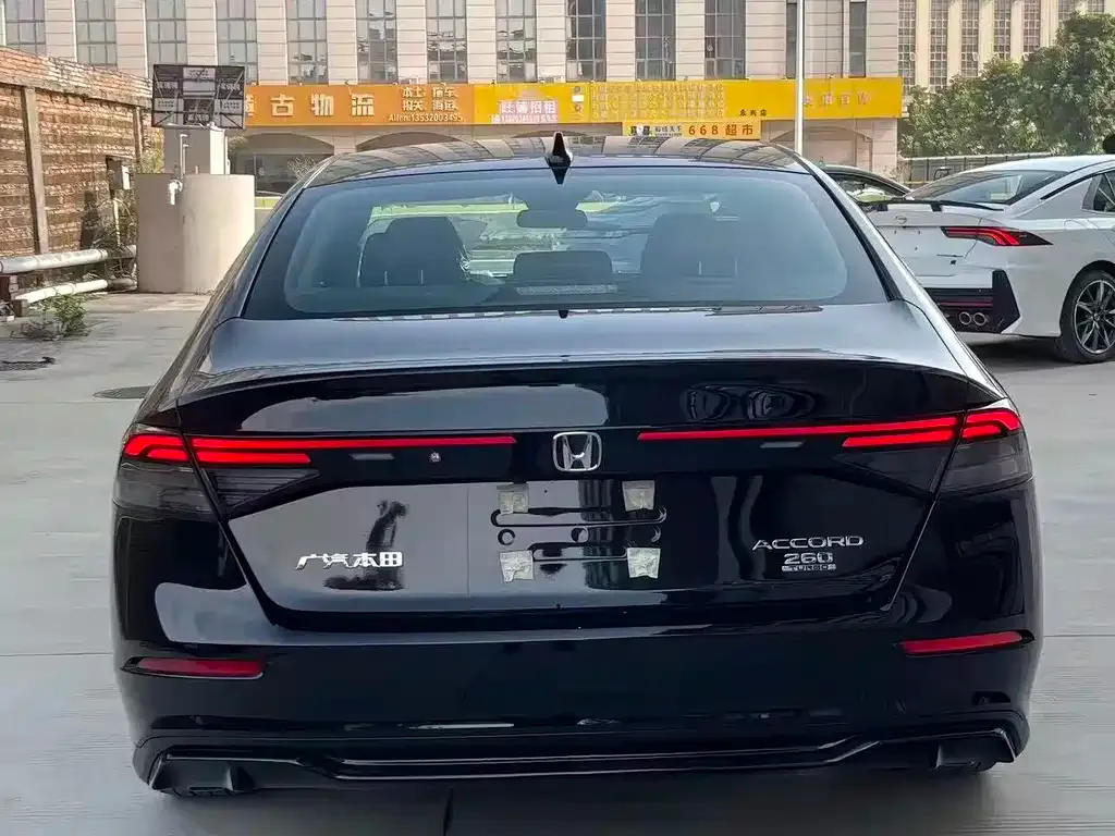 Honda Accord — фото 5
