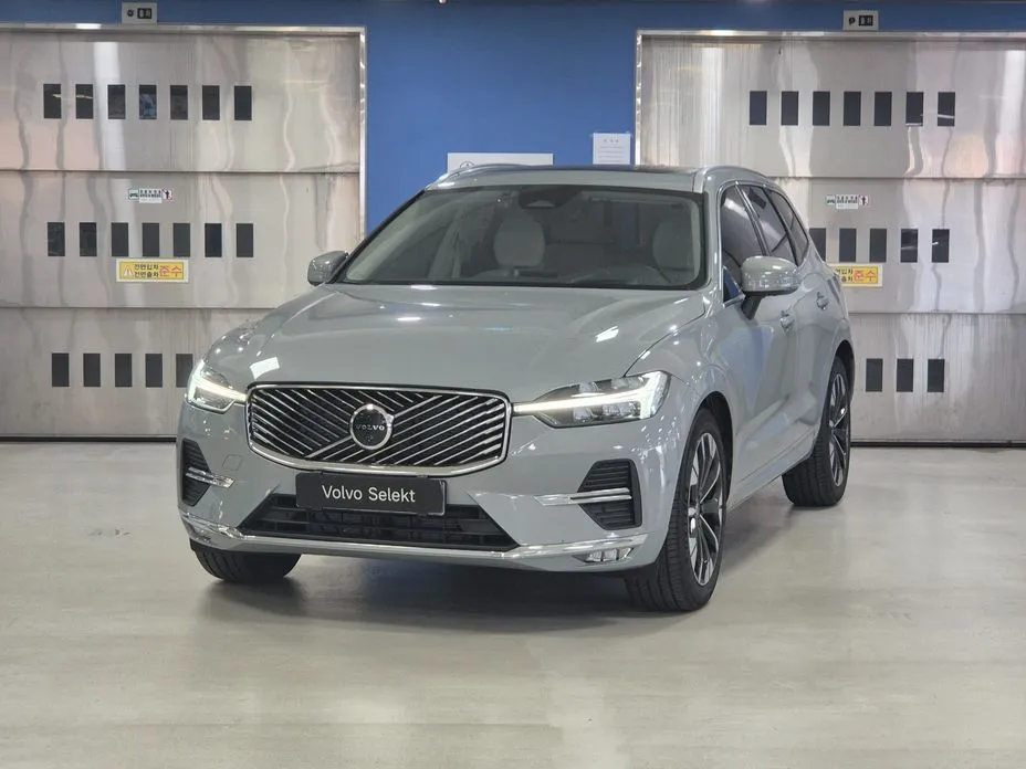 Volvo XC60 — фото 1