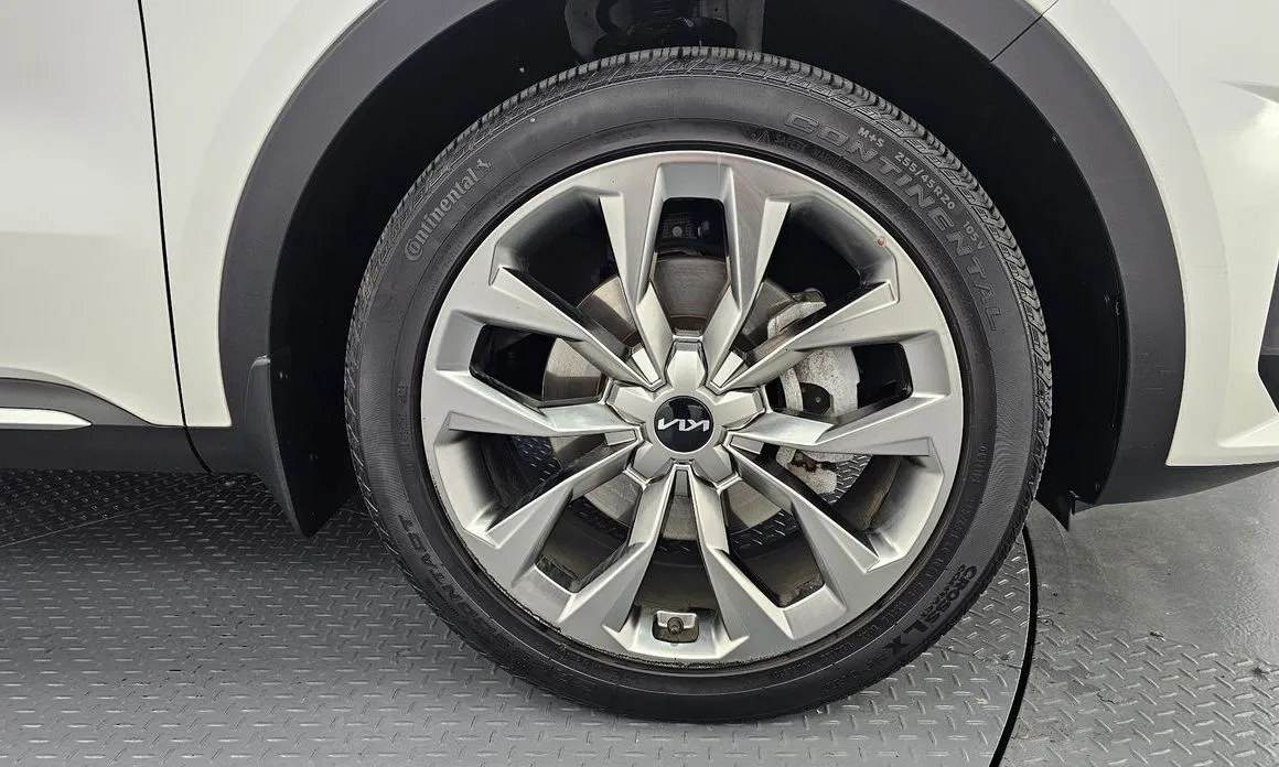 Kia Sorento — фото 5