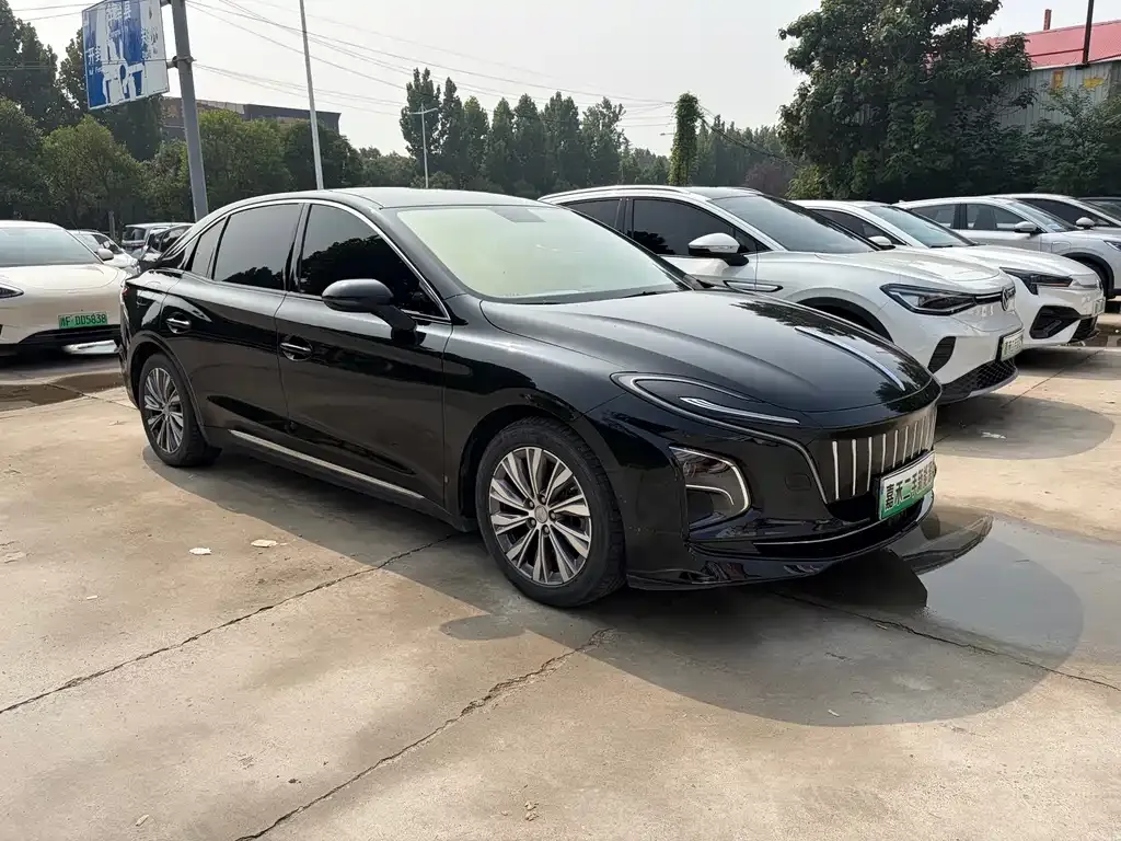 Hongqi E-QM5 — фото 3