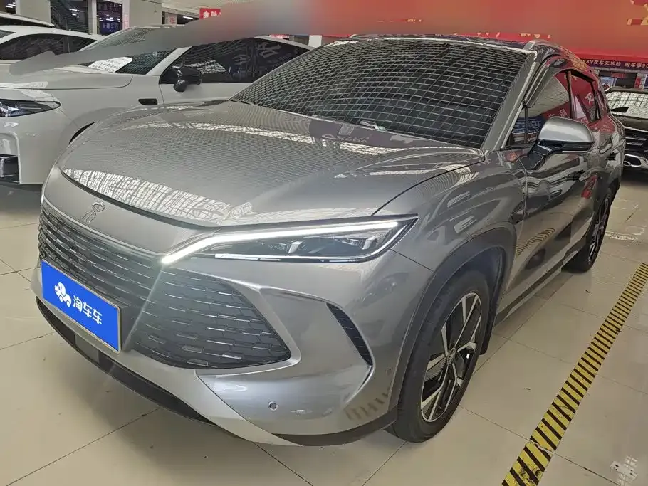 BYD L DM-i — фото 1