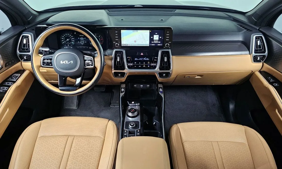Kia Sorento — фото 9