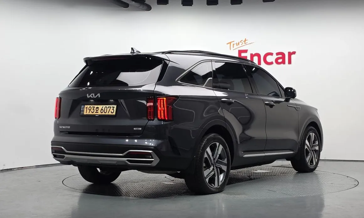 Kia Sorento — фото 8