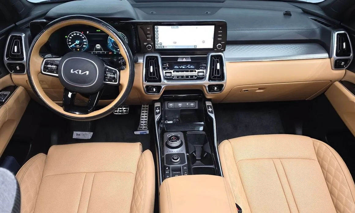 Kia Sorento — фото 7