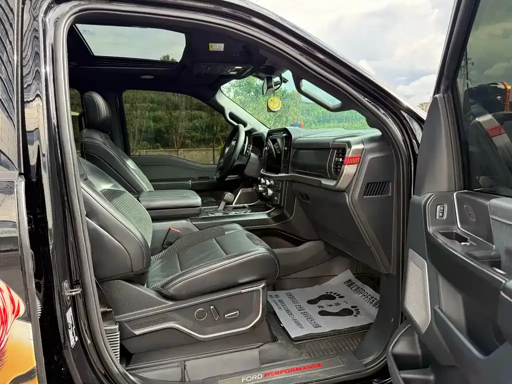 Ford F-150 Raptor — фото 10