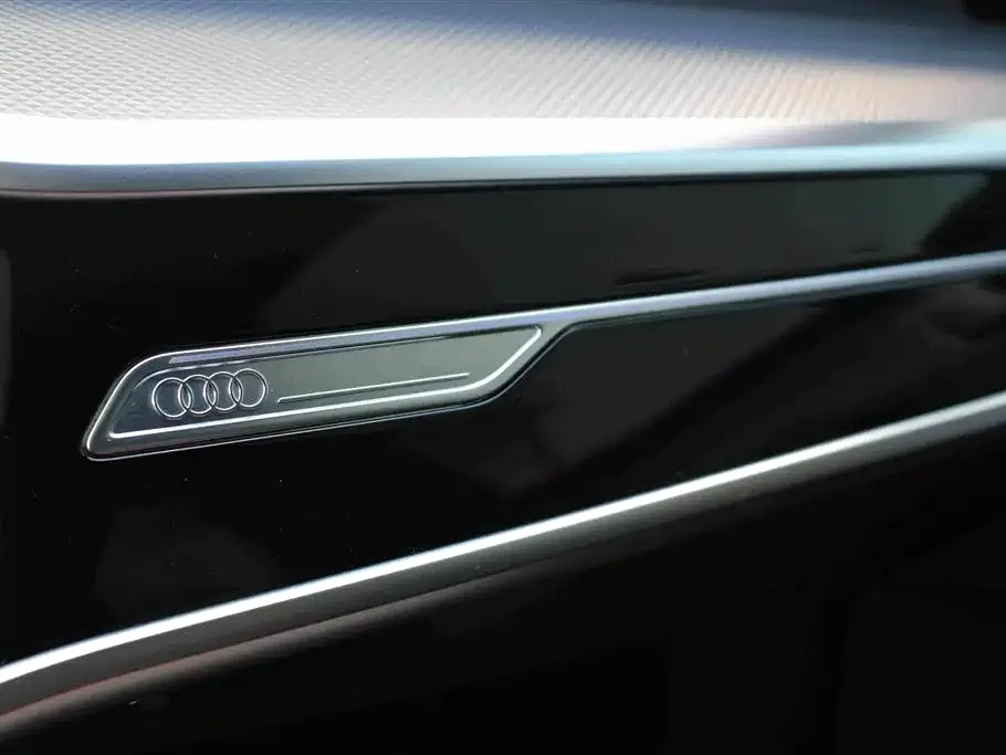 Audi A6L — фото 4