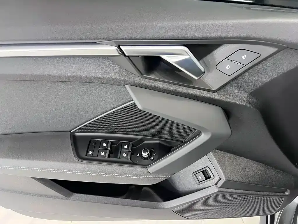Audi A3 — фото 9